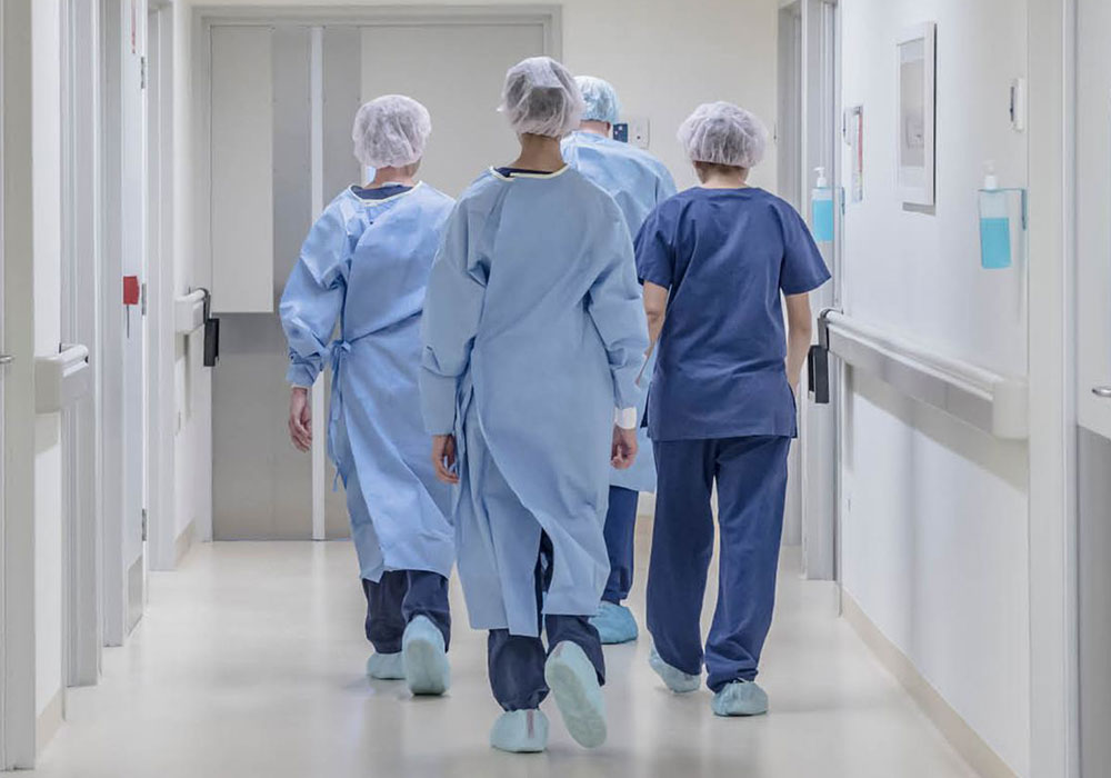 nurses-walking-away photo
