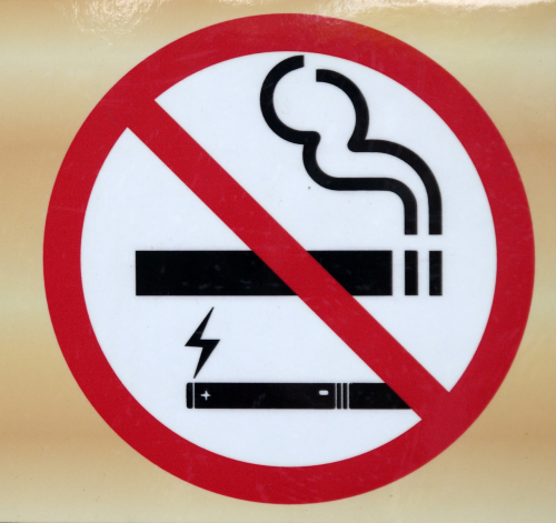 no smoking/vaping graphic