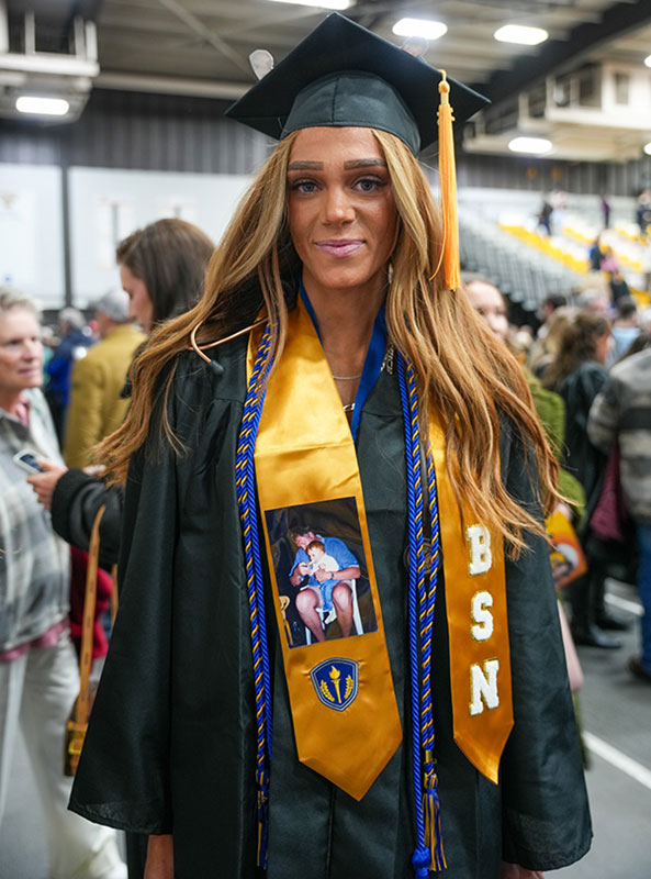 Anelise-Hammonds photo